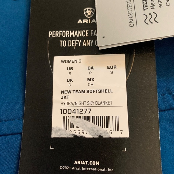 New with tags Ariat Jacket - Picture 3 of 3